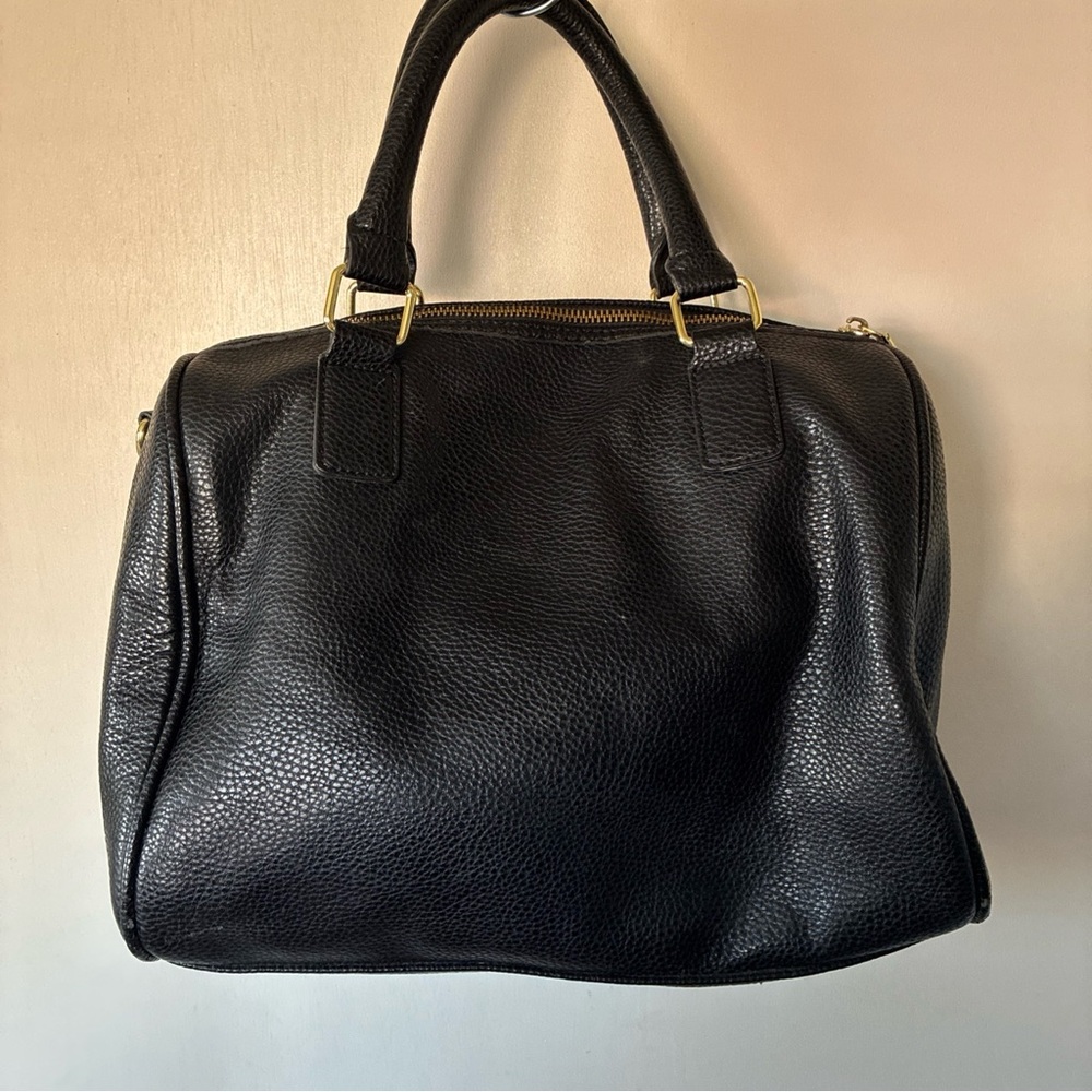 Steve Madden- Woman’s Black Faux Leather Hobo Satchel Bag w/Gold 12”L - Picture 3 of 8